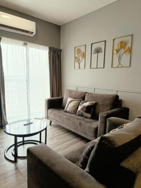 Le-Gris, Homestay Puncak Alam Free WIFI & Netflix!